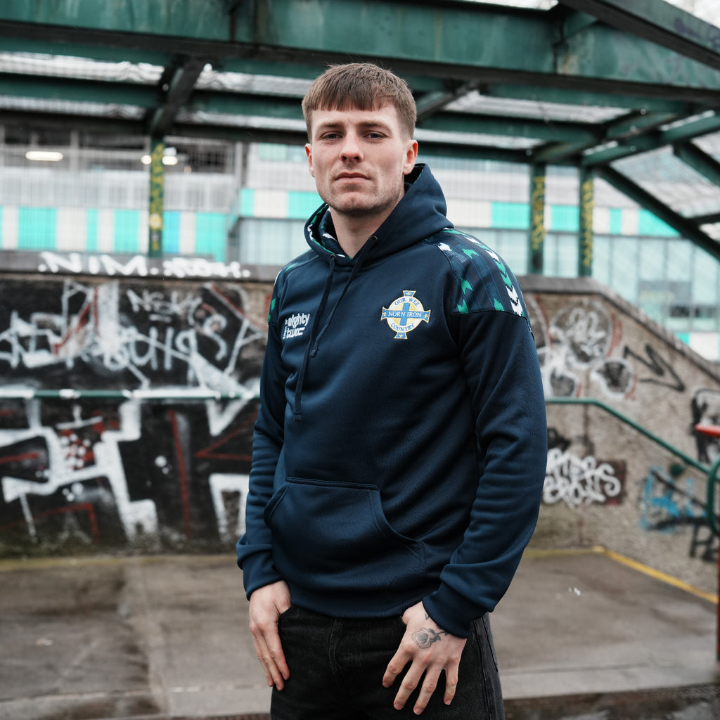Spirit of 82 - Northern Ireland Retro Football Navy Overhead Spall Hoodie