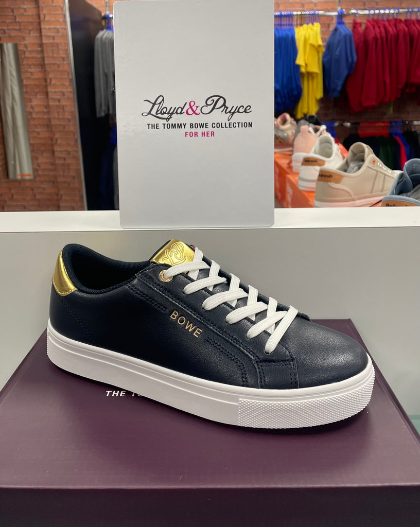 Womens Lloyd and Pryce Tommy Bowe Brunt Trainer in Navy