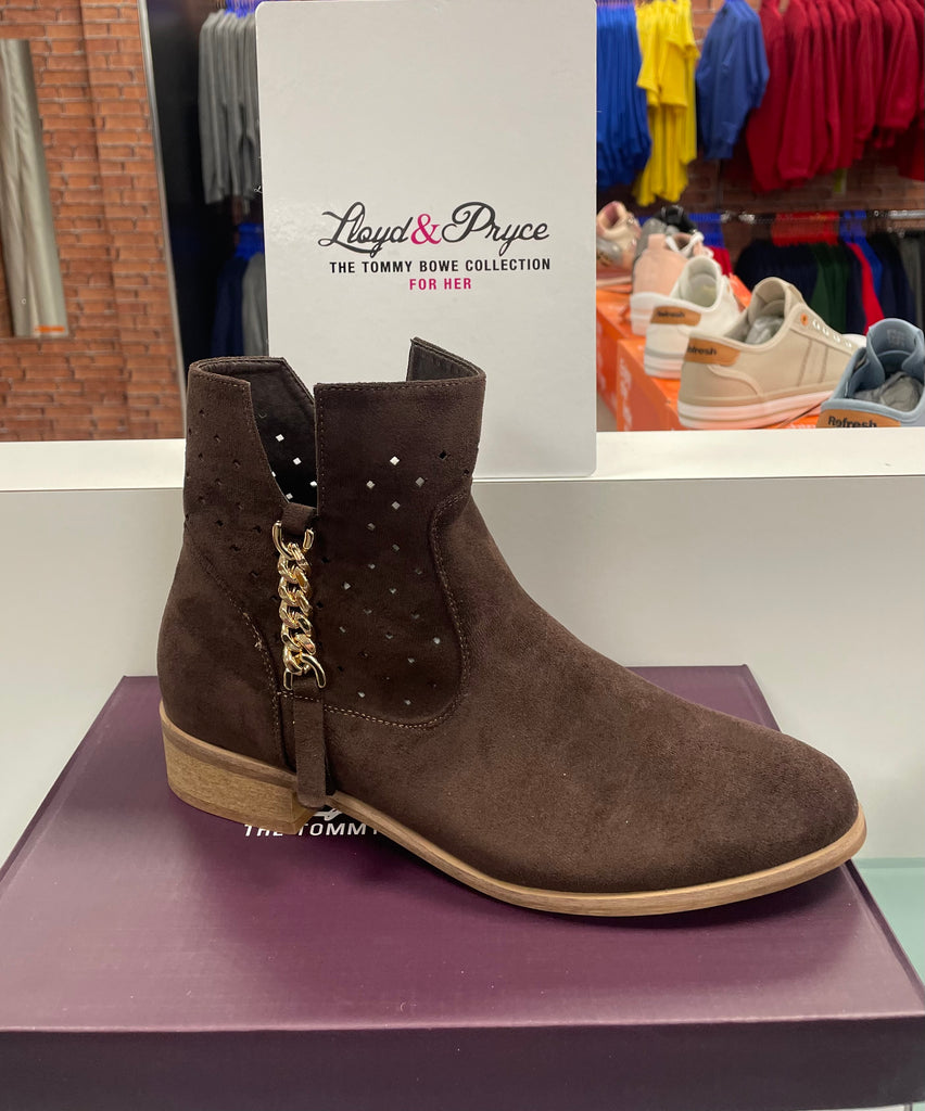 Womens Lloyd and Pryce Tommy Bowe Ramsey Zip Boot in Chestnut