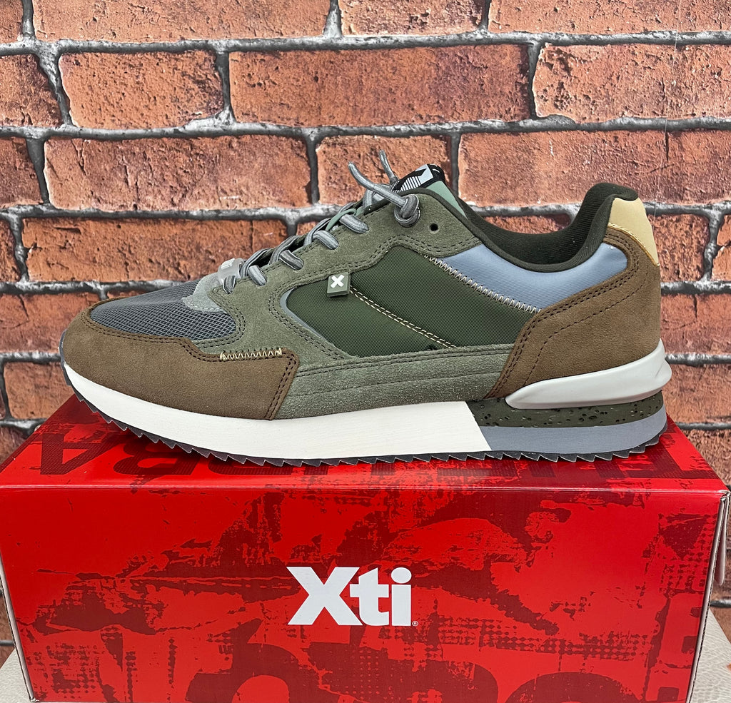 XTI Men’s Khaki Trainer