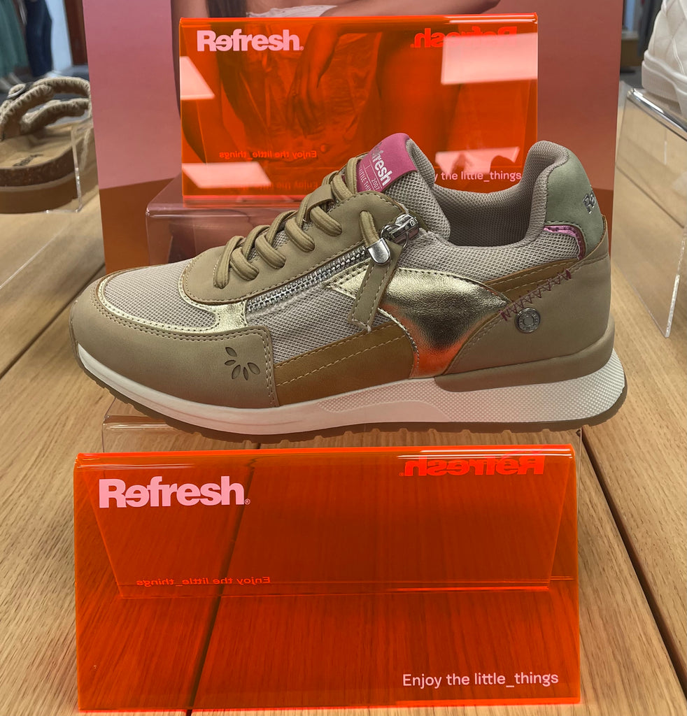 Refresh Ladies Zip Trainer in Beige/Gold